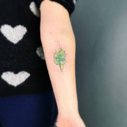 Four leaf clover tattoo design. - TATTOO